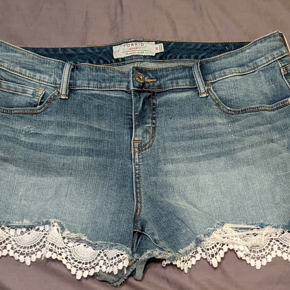 Lace Trim Jean Shorts - Size 18
